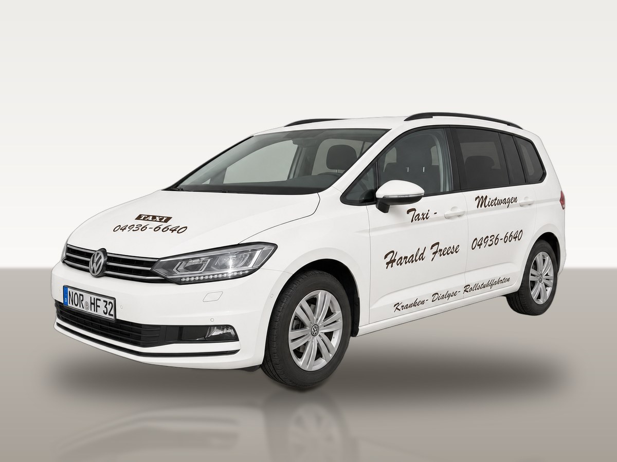 Weißer VW Touran von Taxi Freese – Kranken-, Dialyse- und Schülerfahrten